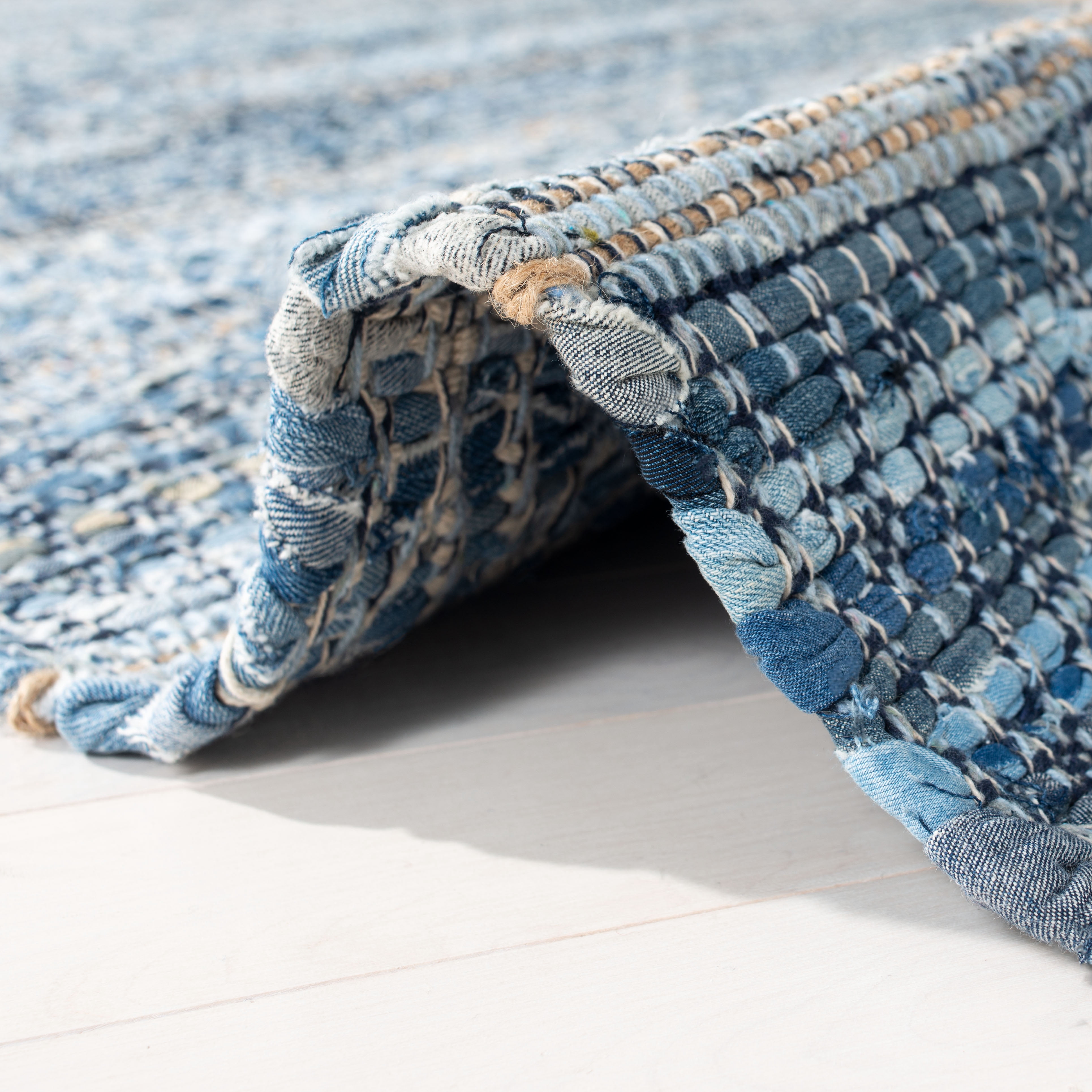 SAFAVIEH Montauk Nicholas Braided Striped Area Rug, Blue, 5' x 8'