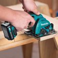thumbnail image 3 of SH02R1 12V max CXT Lithium-Ion Cordless 3-3/8" Circular Saw Kit (2.0Ah), 3 of 4