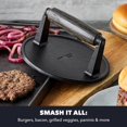thumbnail image 2 of Prensa para hamburguesas Smash GreenPan x Bobby Flay, 6,5 cm, hierro fundido, 2 of 6