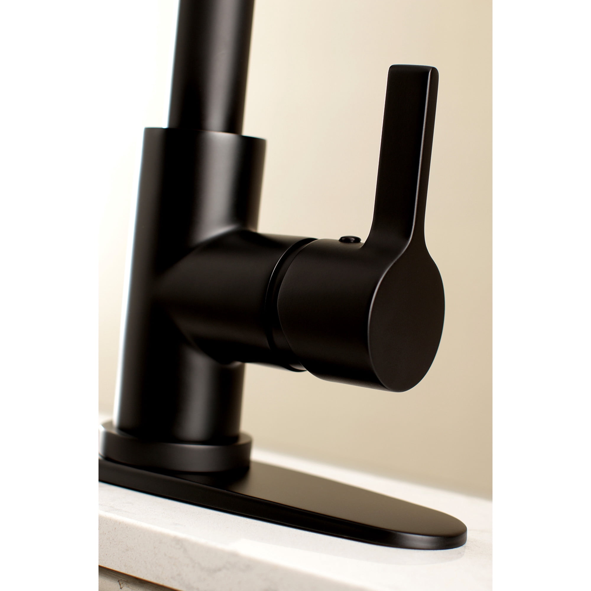 Kingston Brass LS8720CTL Continental Single-Handle Pull-Down Kitchen Faucet in Matte Black