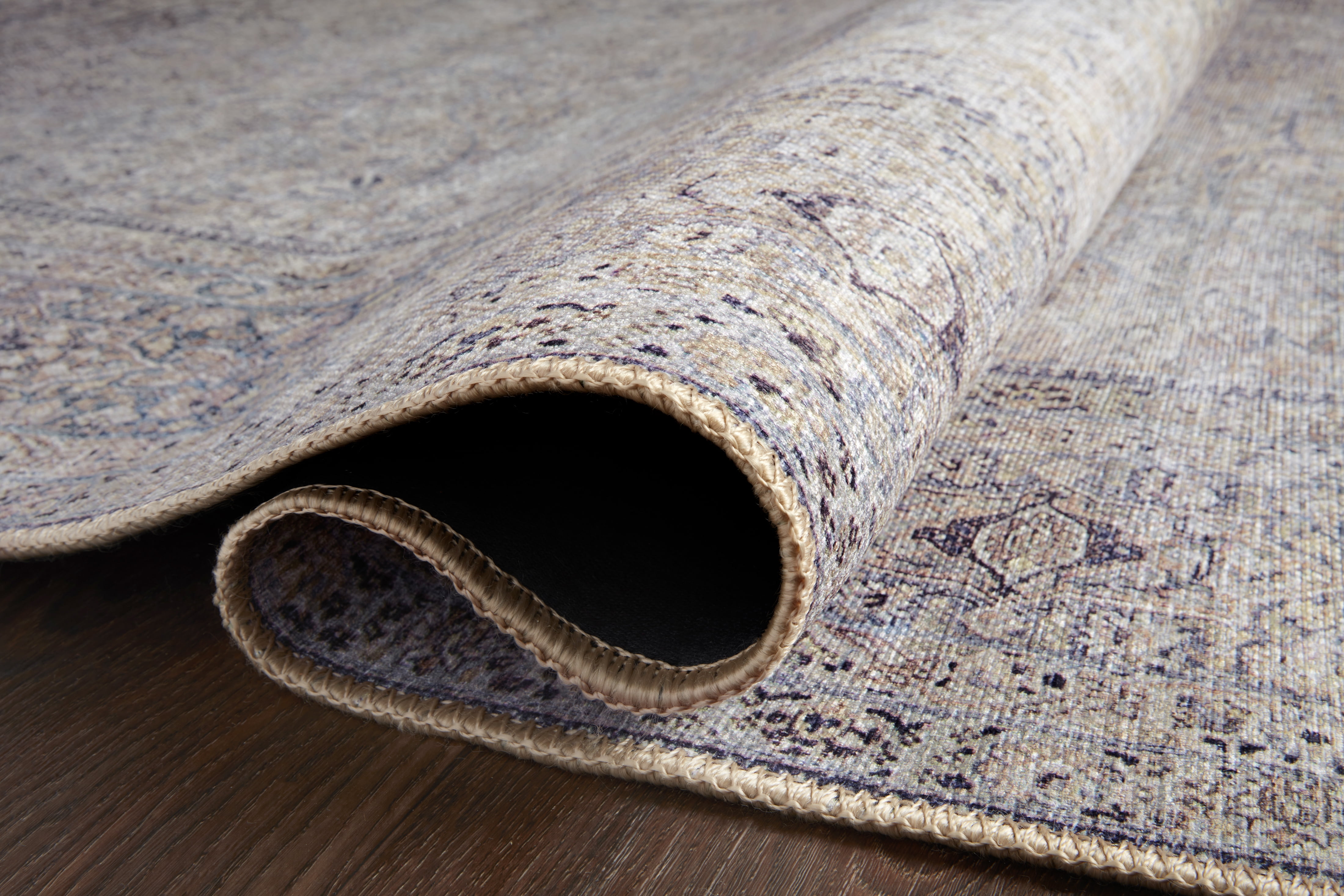 Loloi Wynter Silver / Charcoal 3'-6" x 5'-6" Accent Rug