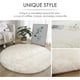 thumbnail image 2 of Una alfombra circular blanca esponjosa y linda, 2 of 2