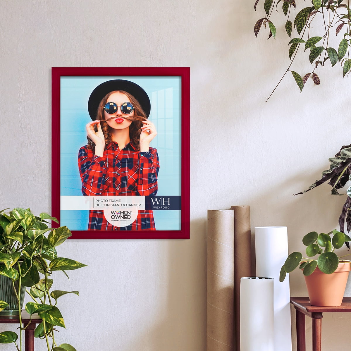 Woodgrain 11 in. x 14 in. Cherry Red Picture Frame