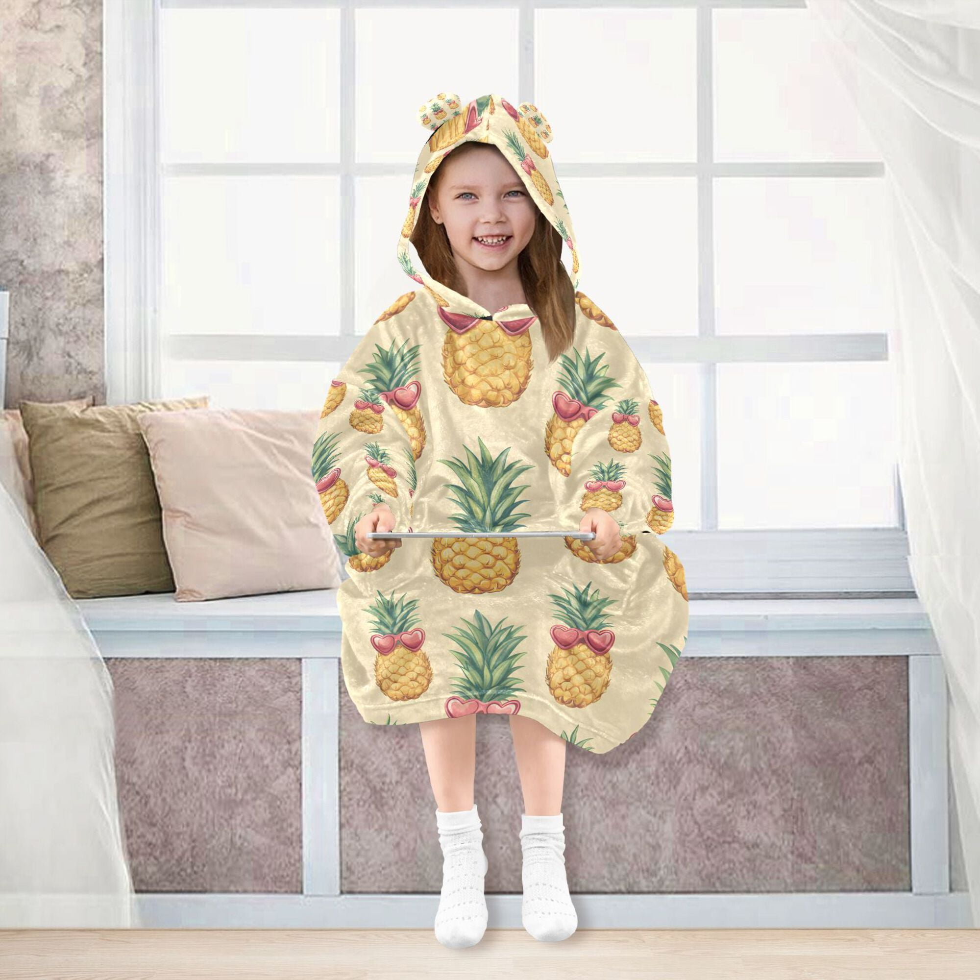 FORMRS Wearable Blanket Hoodie with Sleeves for Kids Cozy Flannel Sweatshirt, Sunshine Pineapples