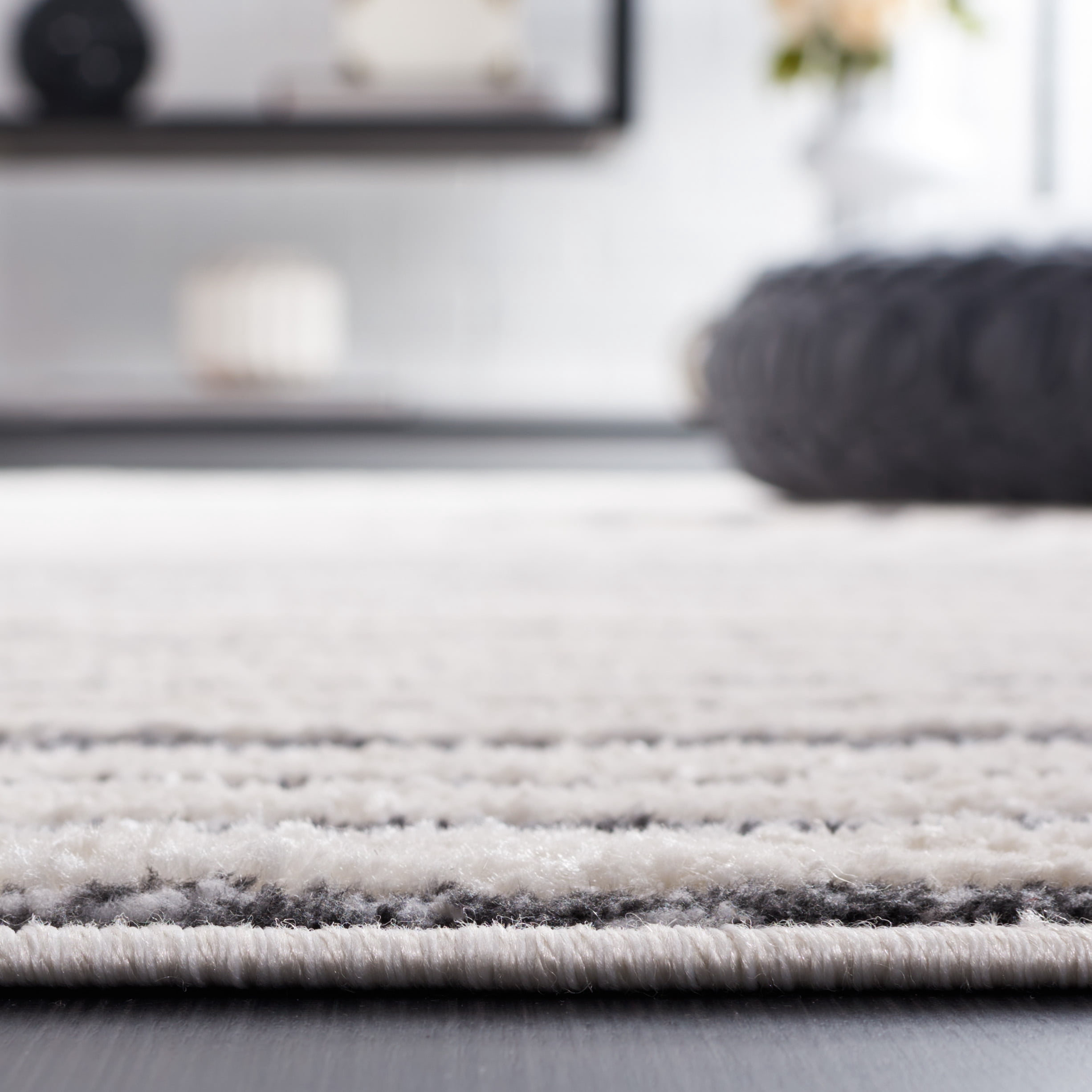 SAFAVIEH Alamo Eveleen Geometric Area Rug, Ivory/Grey, 8' x 10'