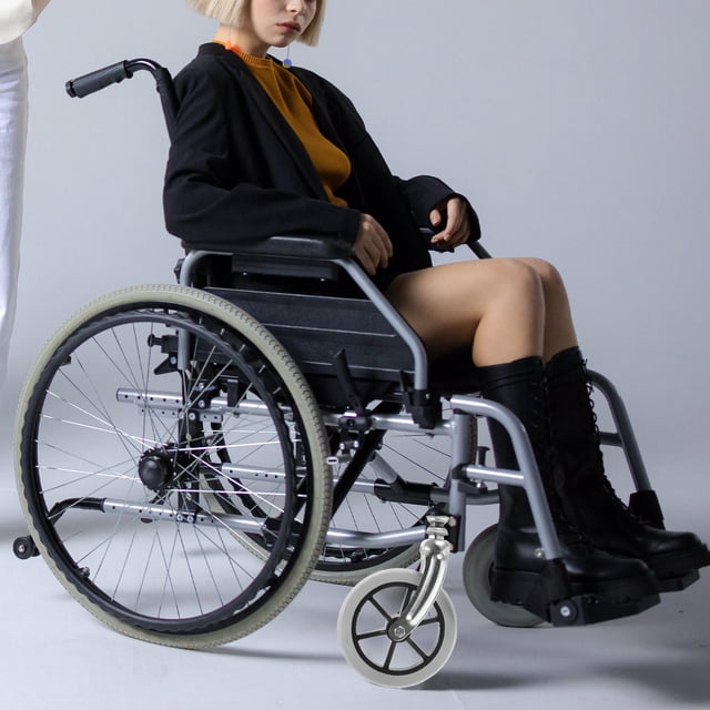 TABLZONE Roues de Fauteuil Roulant de Remplacement Tube en Acier Couleur Assortie Direction Fluide 1 Pcs