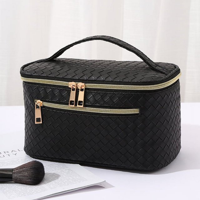 Portable Large Capacity Cosmetic Bag Multi-functional New Hand-held Clutch Internet Celebrity High-end Waterproof Toiletry Bag