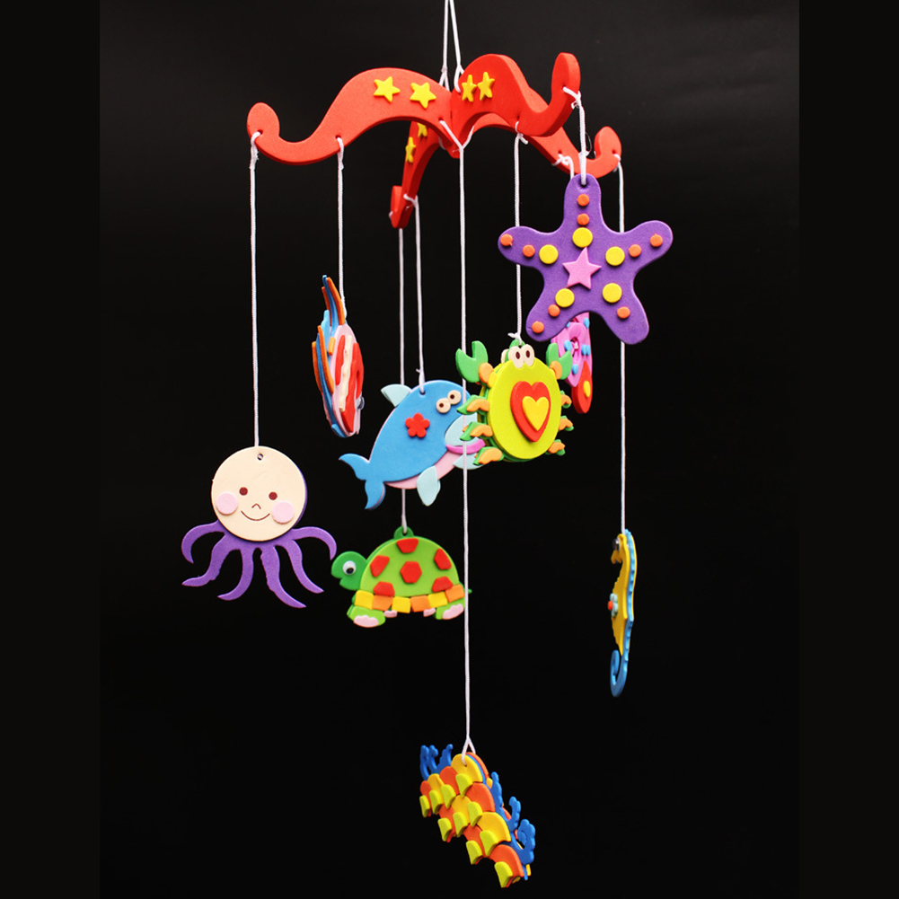 wall hanging toys