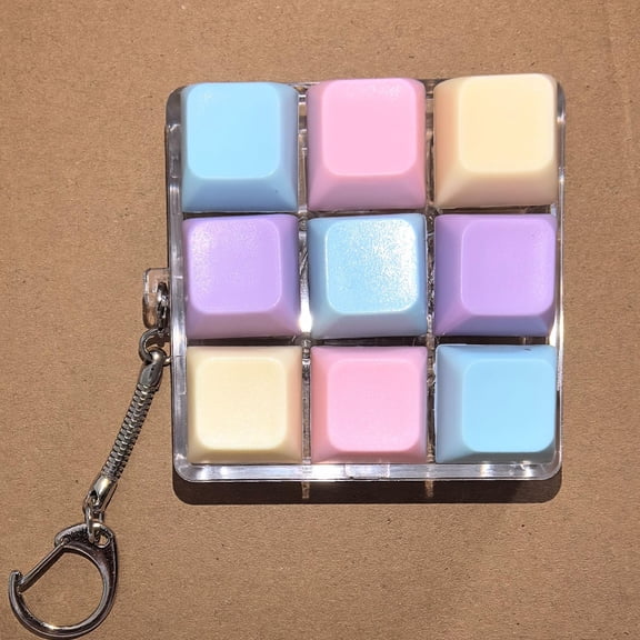 Sound Keyboard Fidget Toy,Fidget Keyboard for Stress Relief, Sound Keyboard Fidget Clicker for Office, School, Travel, Anxiety Keyboard Keychain Gift