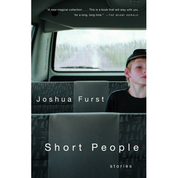 Pre-Owned Short People (Paperback) 0375714073 9780375714078
