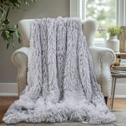 Faux Fur Throw Blanket, Fuzzy Plush Soft Skin-friendly Fleece Blanket, Fluffy Cozy Throw Blankets for Couch, Sofa, Bed, Thick Comfy Blankets and Throws, 46.8x31.2 inches