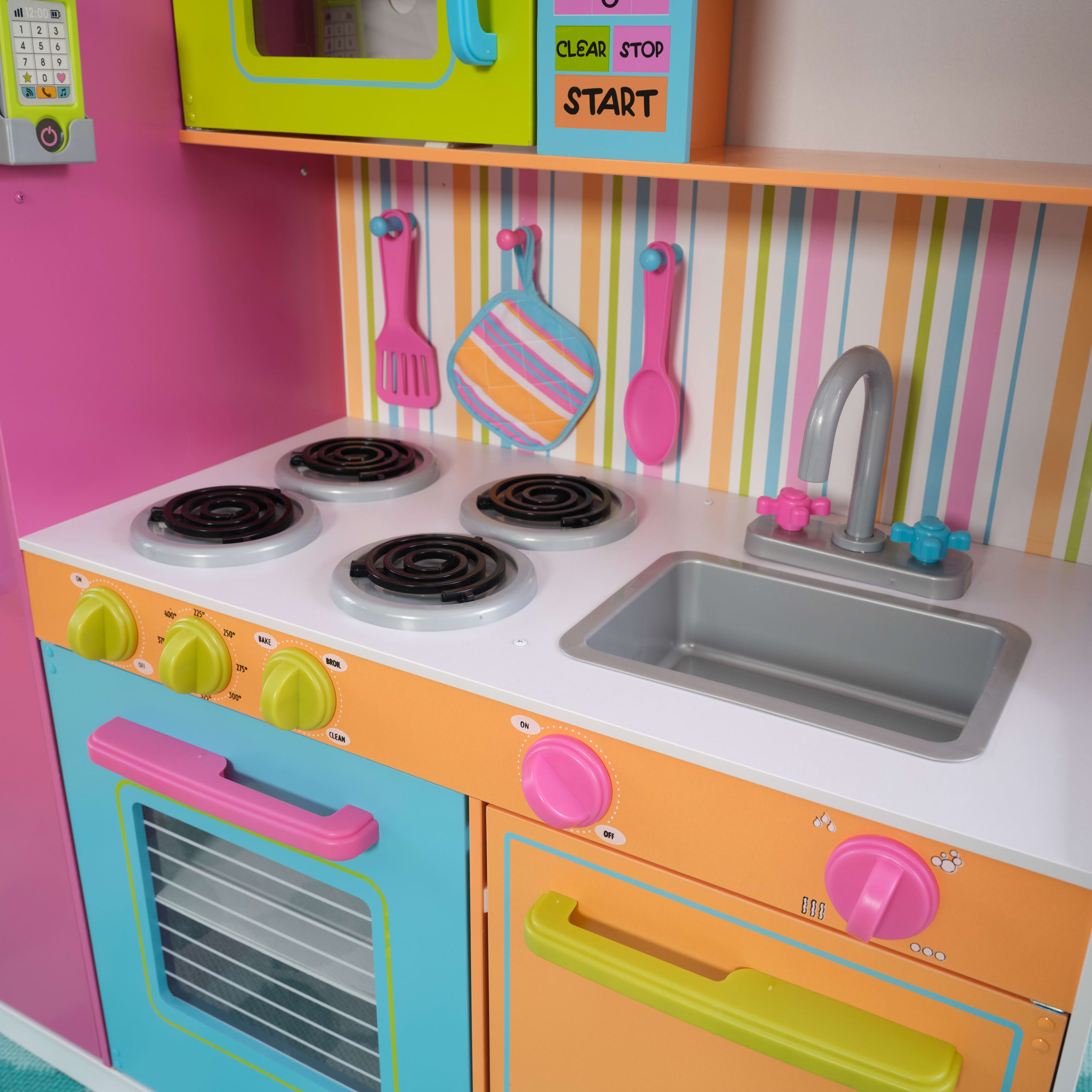 KidKraft Deluxe Big and Bright Wooden Play Kitchen photo 2