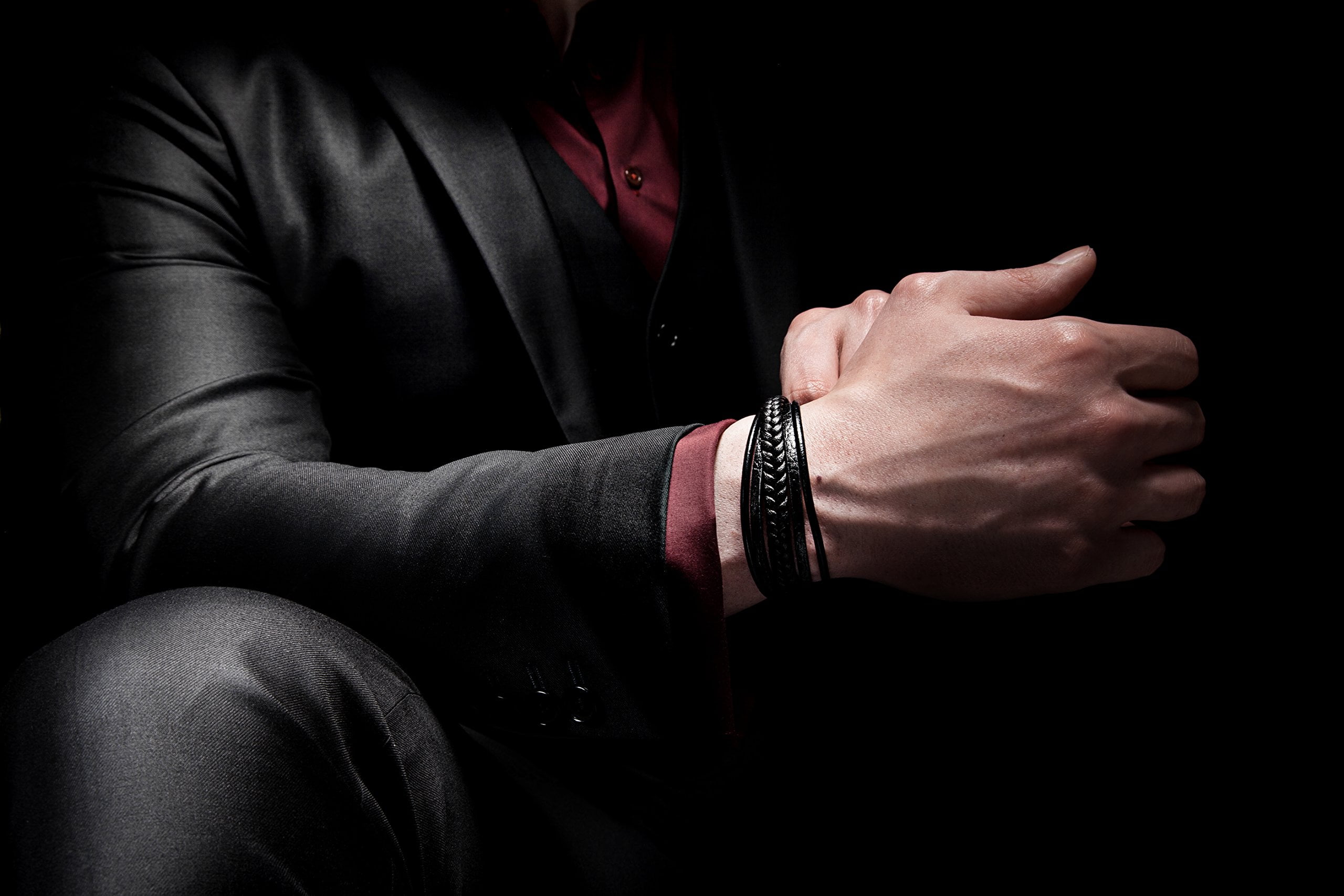 SERASAR Men's Genuine Leather Bracelet "Braid" with stainless steel magnetic closure, Black 21cm, including gift box
