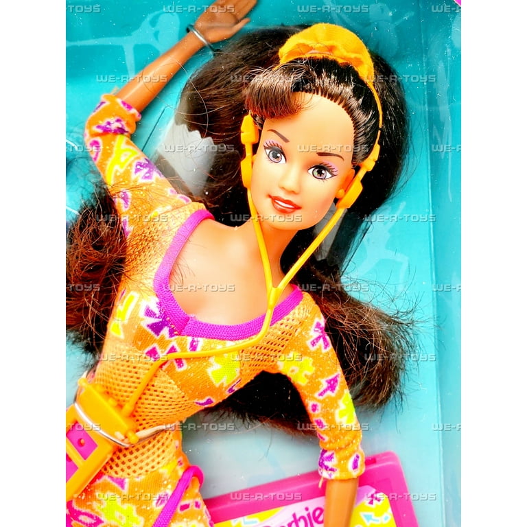 Barbie！！ Amazon.com: Barbie Fashionistas Doll #206 with Crimped Hair