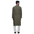 thumbnail image 3 of Atasi Kurta Décontracté Boutonné en Rayonne Imprimée de Designer avec Pyjama pour Hommes, 3 of 4