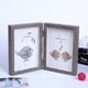 thumbnail image 5 of Fiudx Marco de Fotos de Madera, Diseño Plegable Doble, Vidrio Hd para Una Visualización Clara, Estructura Robusta con Bisagras, Elegante Decoración para El Hogar, Regalo Significativo, Versátil para, 5 of 7