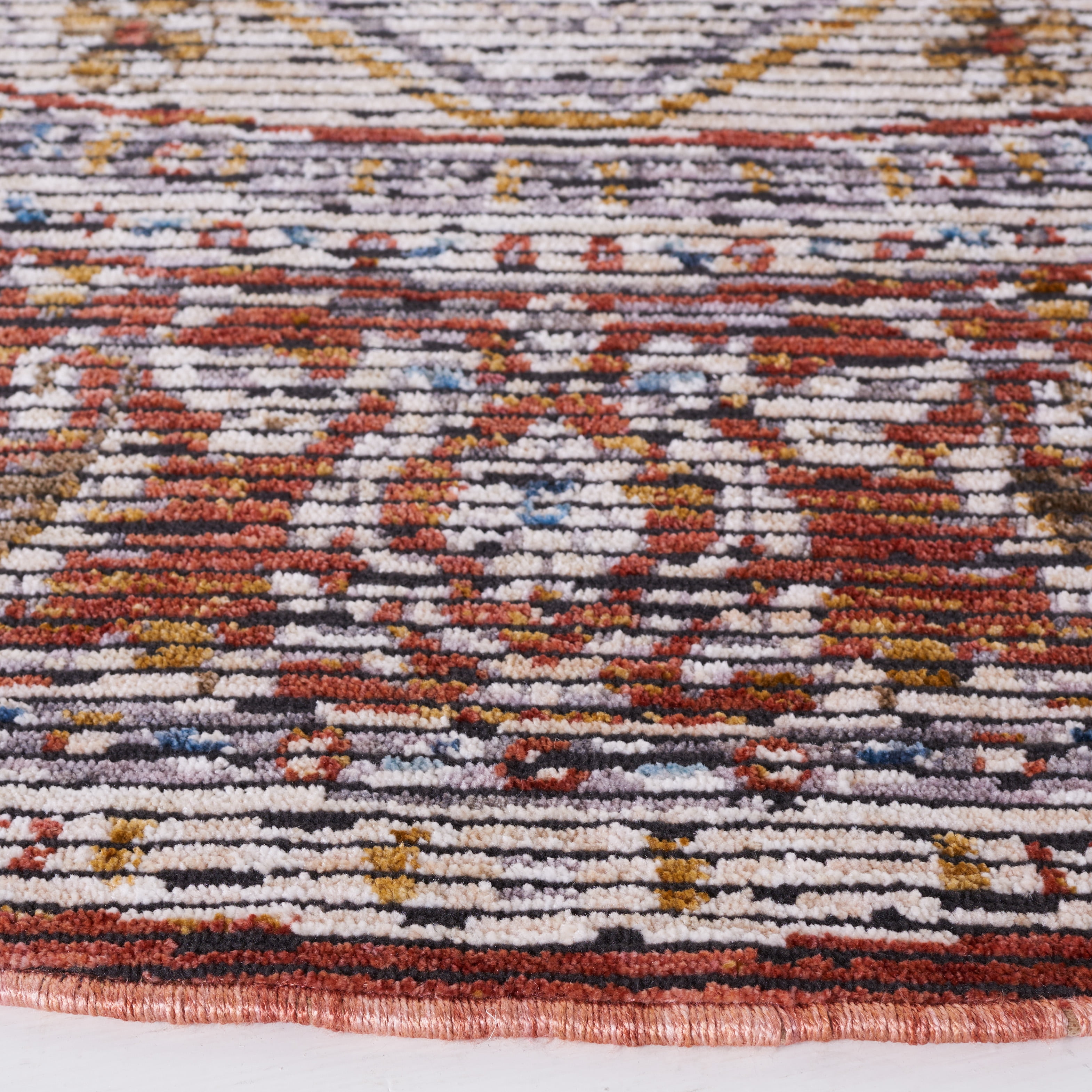 SAFAVIEH Sierra Jane Medallion Area Rug, Ivory/Rust, 6' x 6' Round