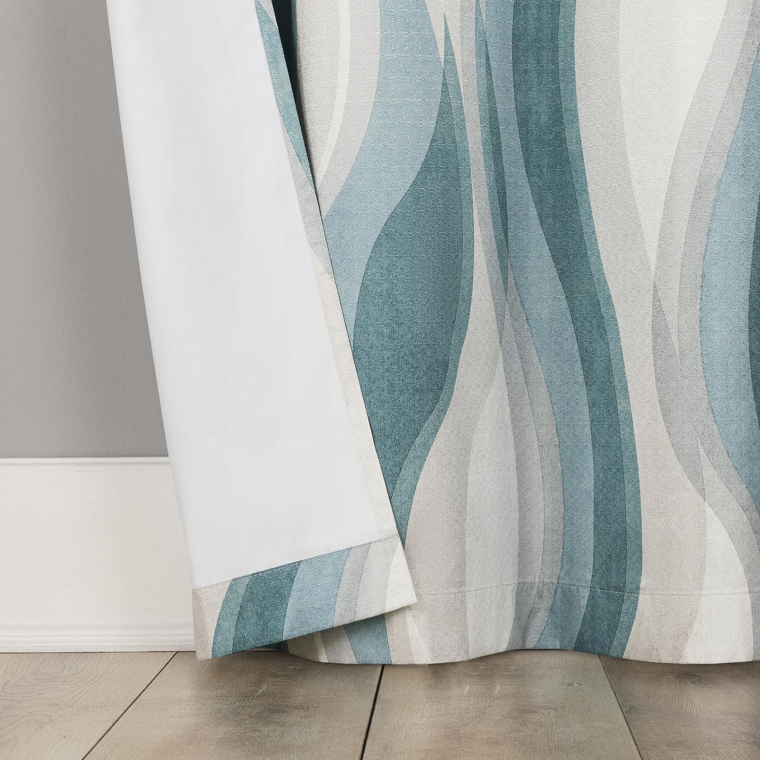 Mainstays Dezi Thermal Blackout Grommet Curtain Panel, 1 panel, blackout