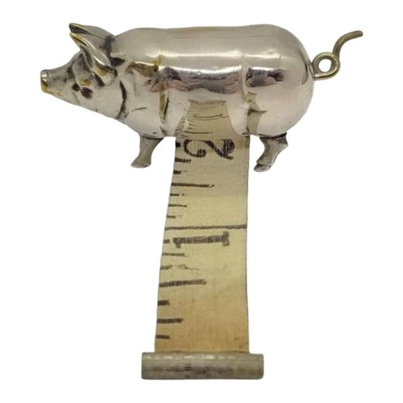 Cinta métrica antigua de cerdo, mini herramienta de costura, centro de mesa compacto, estatua de cobre, figura, cinta métrica para manualidades.