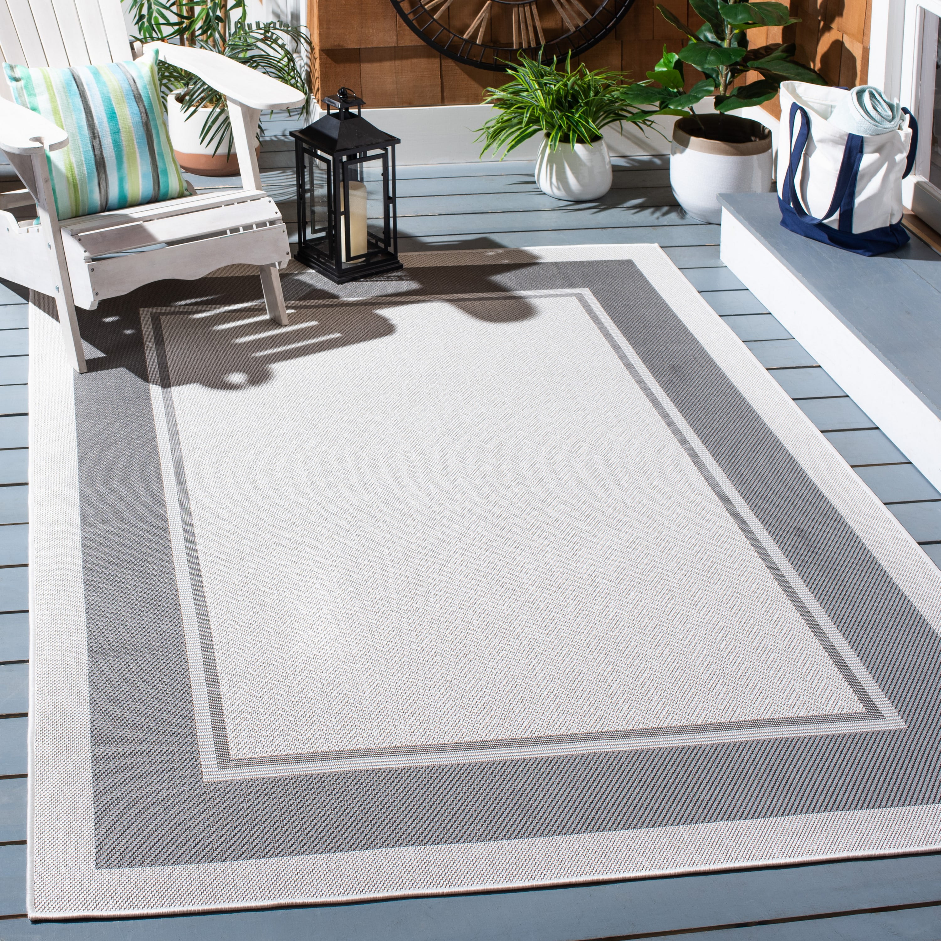 SAFAVIEH Martha Stewart Geometric Indoor/Outdoor Area Rug, Ivory/Grey, 4'5" x 6'5"