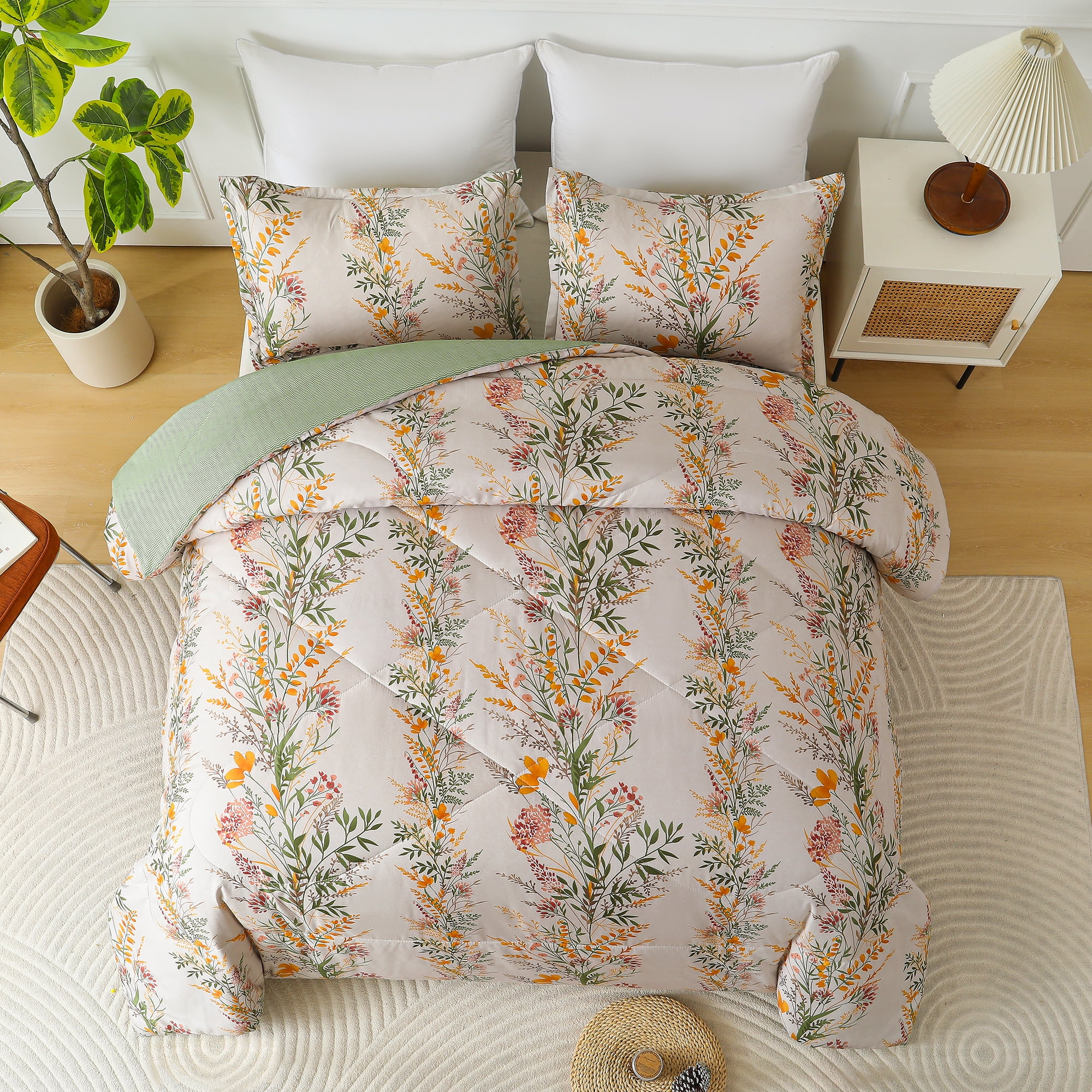 HGmart Yellow Green Floral Fragments Queen 3 Piece Comforter Set, Microfiber Filling, Luxury Soft Breathable Bed Set for All Seasons