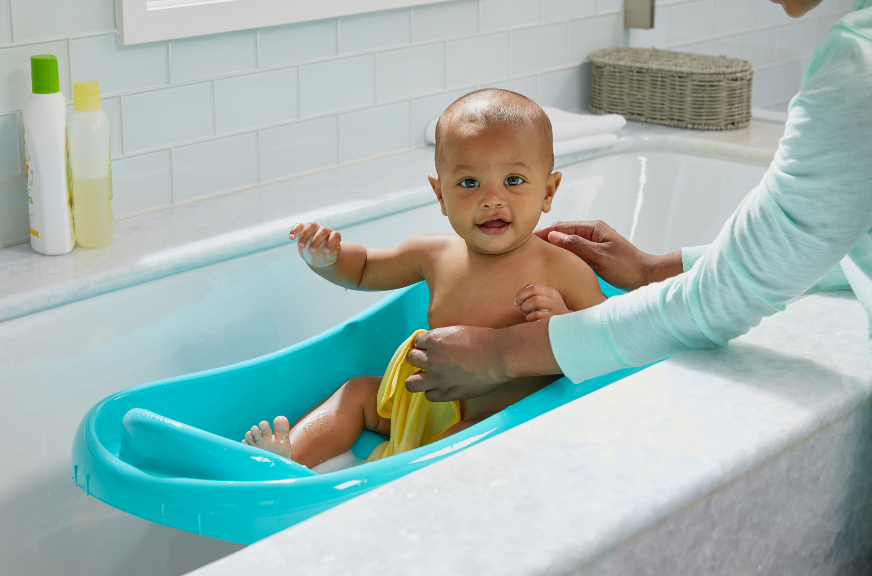 The First Years Sure Comfort Newborn to Toddler Baby Bath Tub, Infant Bath Tub, Teal - image 5 of 6