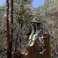 thumbnail image 3 of Estatua de Bruja Ghoul JanHm Lámpara Solar Jardín Impermeable, 3 of 5