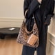thumbnail image 3 of Bolso Enlouchos Elegante Superior Con Monedas Simples Bolsas Desplazamiento, 3 of 9
