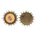 thumbnail image 1 of Acuario de Piscis Pin de gancho de metal vintage con forma de sol Unbranded M, 1 of 3