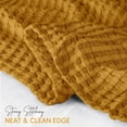 thumbnail image 3 of Manta Utopia Bedding, color mostaza, 100% algodón, tipo gofre, 300 g/m², doble, 3 of 8