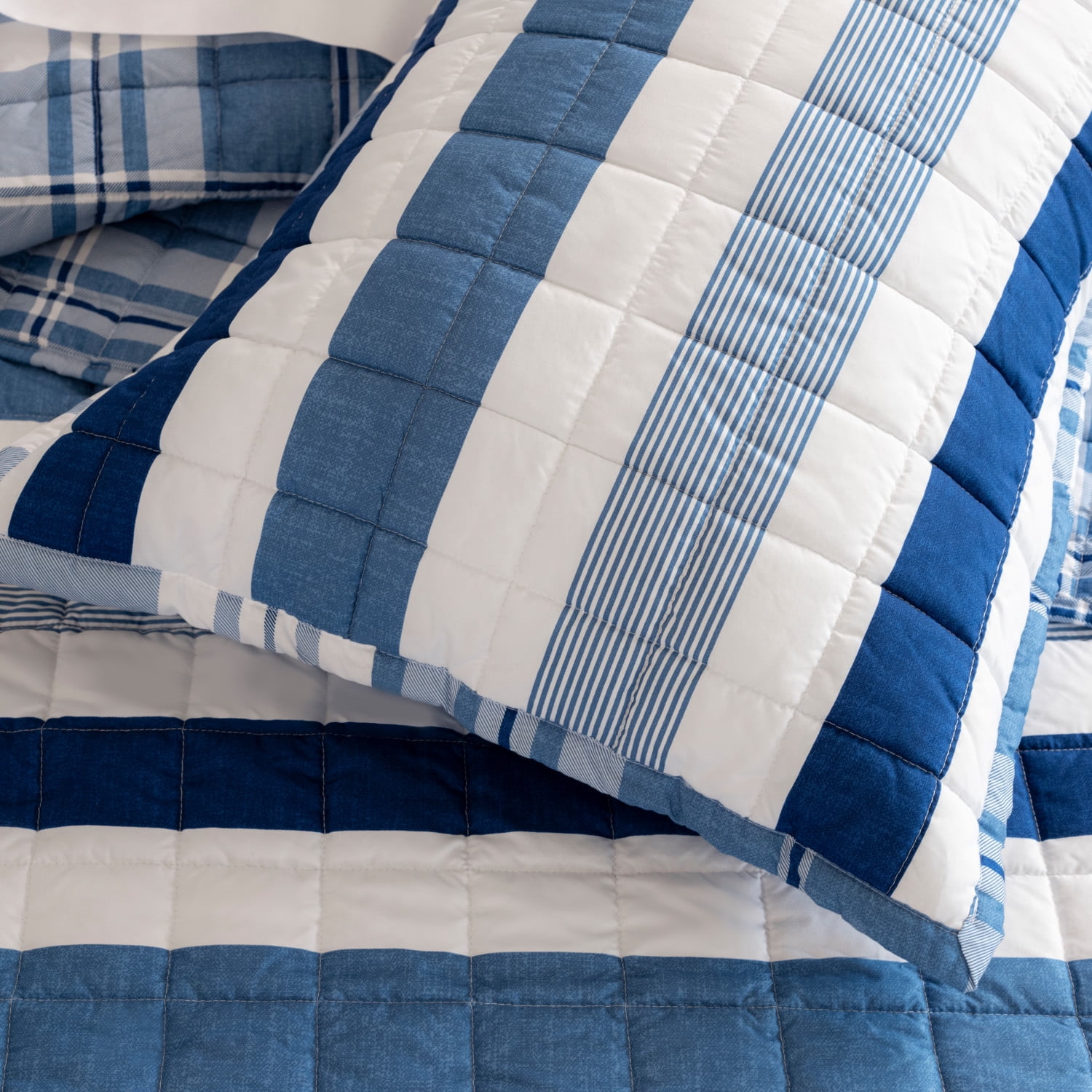 Martha Stewart Everyday 3 Piece Quilt Set - King, Equestrian Stripe