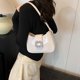 thumbnail image 4 of Bolso Bandolera Btafrte Charol Brillante blanco, 4 of 9