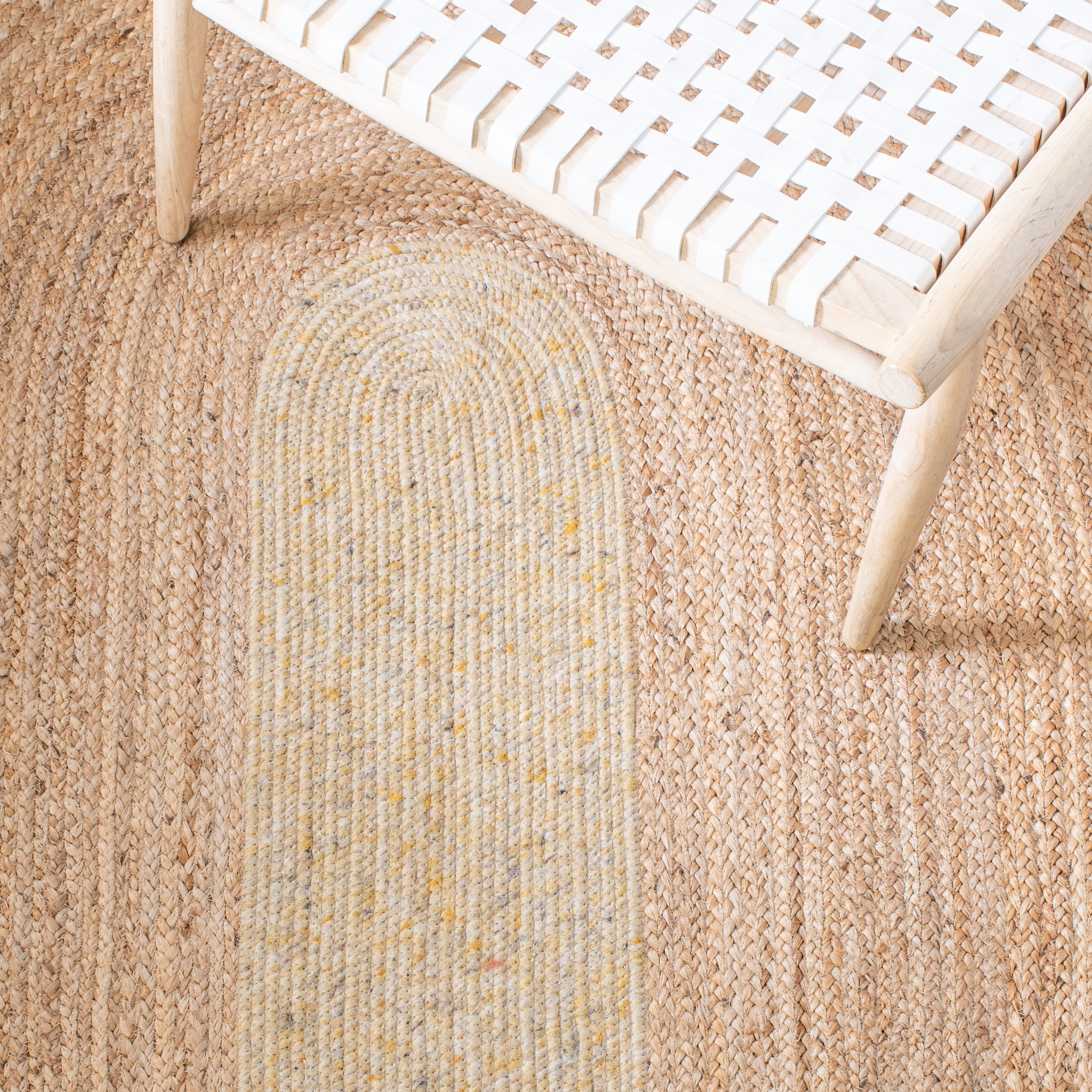 SAFAVIEH Braided Carina Bordered Reversible Area Rug, Gold/Natural, 6' x 6' Round