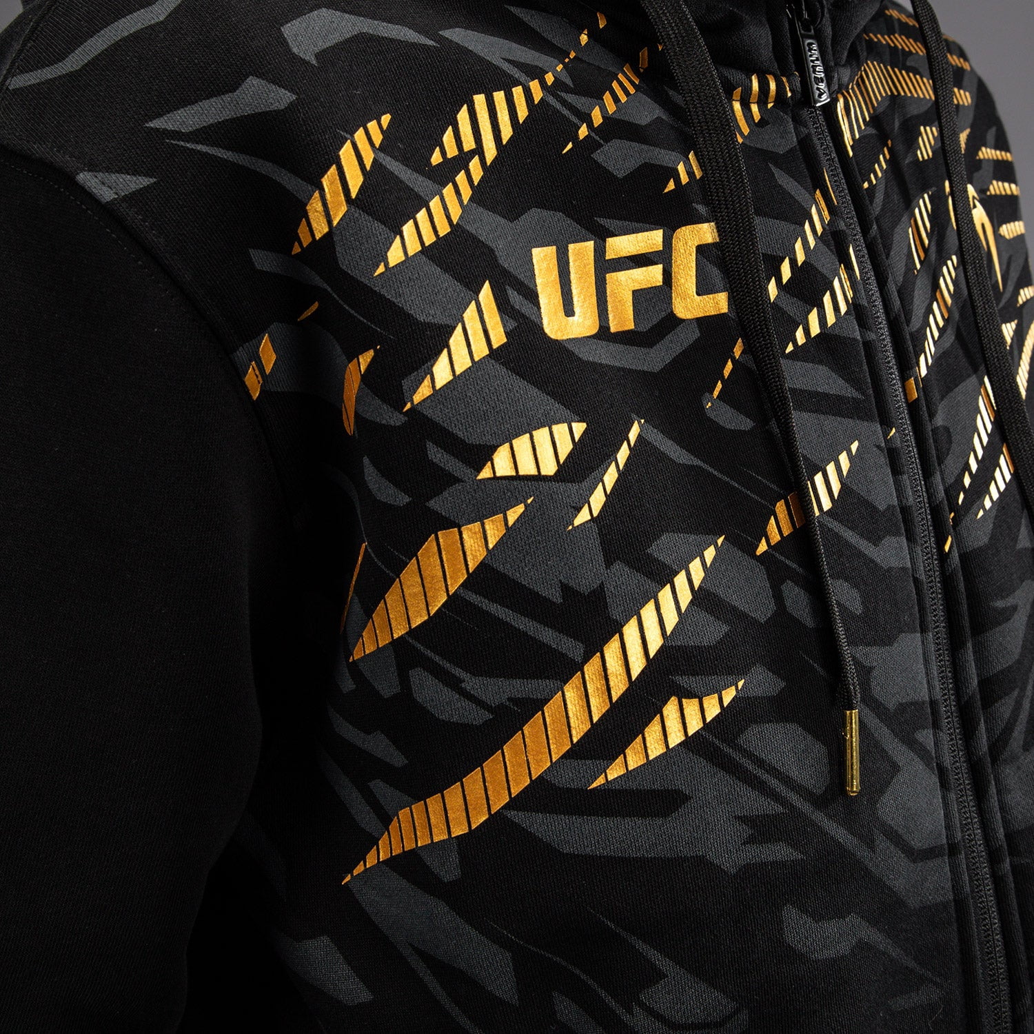 UFC Fusion by Venum Women's Replica Zip Hoodie - Champion - X-Large