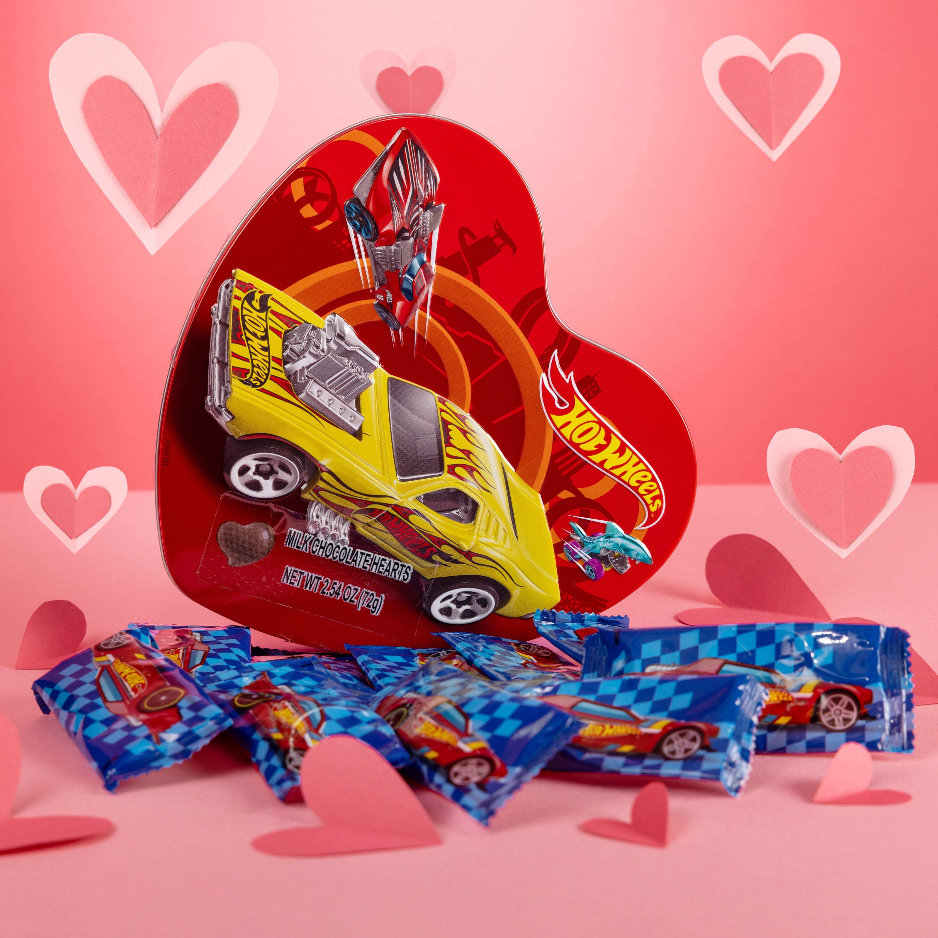 Hot Wheels Heart Tin with 10 pieces of Chocolate