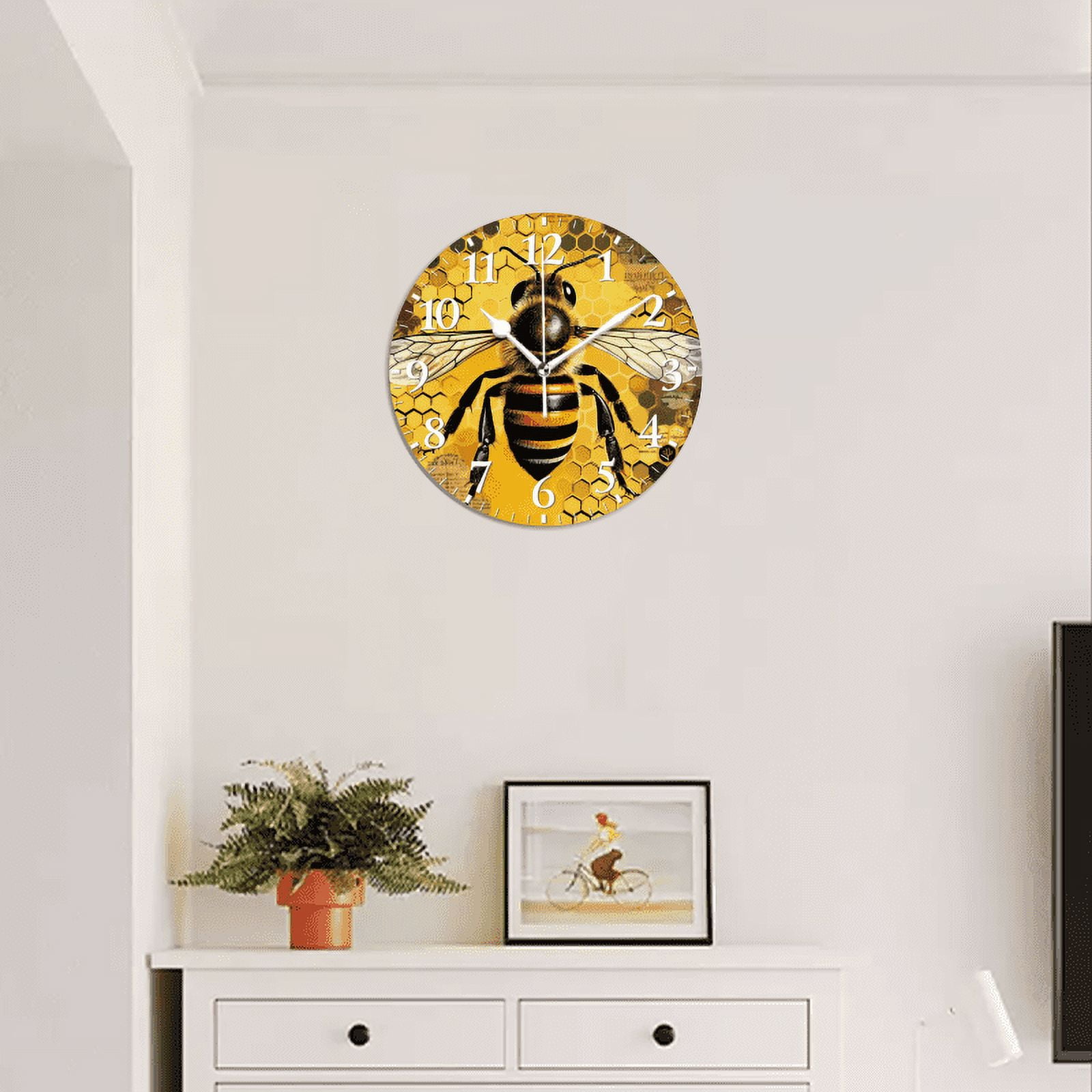 Modern Round Wall Clocks Non-Ticking Silent Clocks Battery Operated Quartz Clock Decorative for Bathroom,Office-Expressive Bee With Black And Yellow Stripes On Body(14inch)