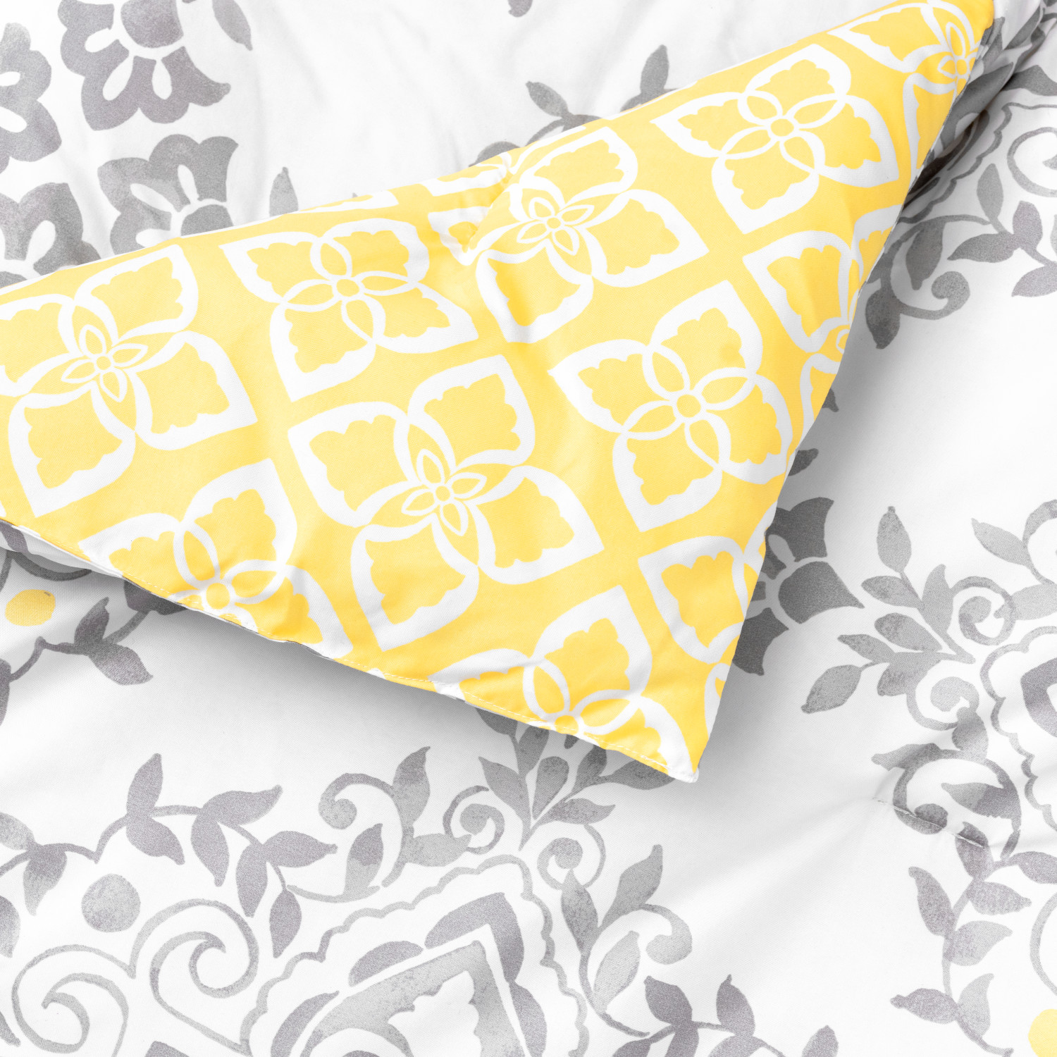 Martha Stewart Everyday 3 Piece Comforter Set - King, Watercolor Medallion