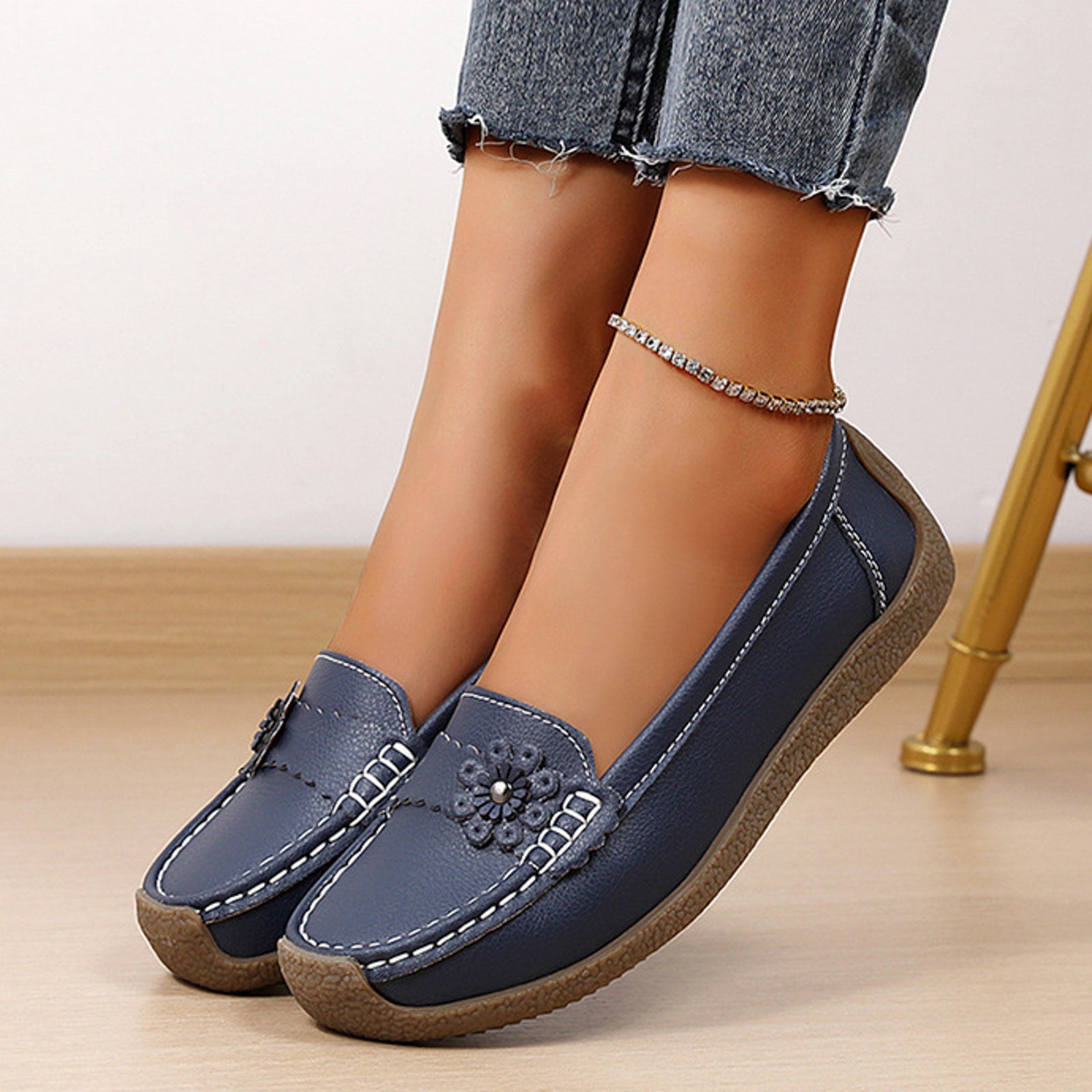 Women's Leather Penny Loafers Driving Moccasins Casual Slip on Flats Shoes Nurse Work Walking Loafer Shoes