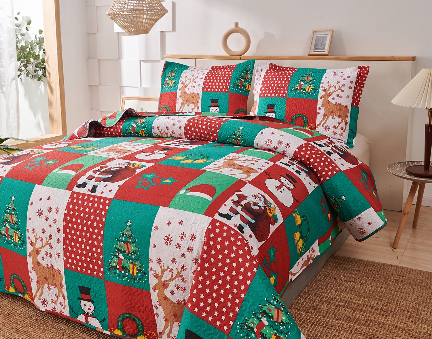 Smuge Reversible Christmas Santa Claus Bedding Set Green Red Plaid Twin Size Lightweight Snowflake Quilt Set Reindeer Bedspread Snowman Coverlet with 2 Pillow Shams
