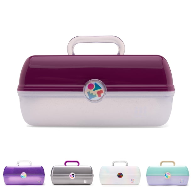 Estuche de maquillaje Caboodles On-The-Go Girl, bicolor violeta sobre plateado brillante, organizador de maquillaje de plástico rígido, espejo incorporado, cierre de seguridad para viajes seguros, amp