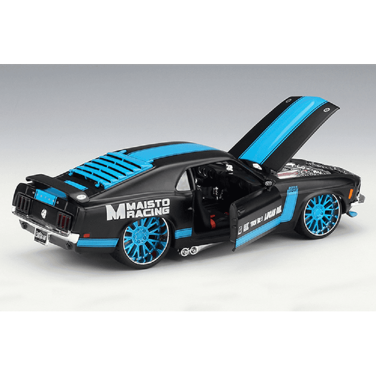 Amazon.com: Maisto 1:24 Scale Ford Mustang Boss 302 Diecast