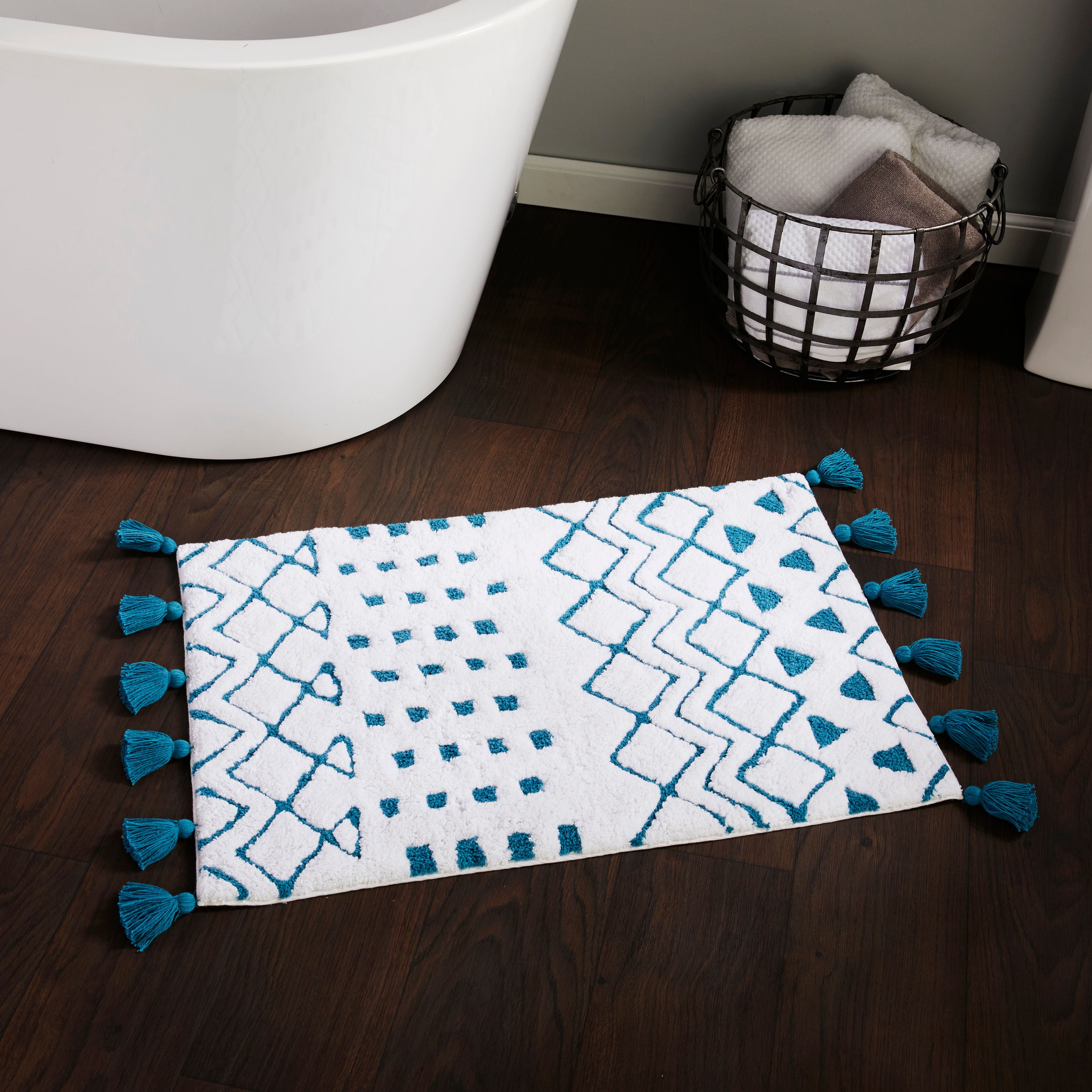 Better Homes and Gardens Inez Washable Bath Rug, 20" x 30", Teal