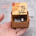 thumbnail image 4 of 1 pieza Caja de música "You are My Sunshine" Mini caja de música Manivela Caja de música de madera grabada Cajas de música de madera Caja musical de sol de madera vintage grabada con láser Caja musical de regalo ER, 4 of 5