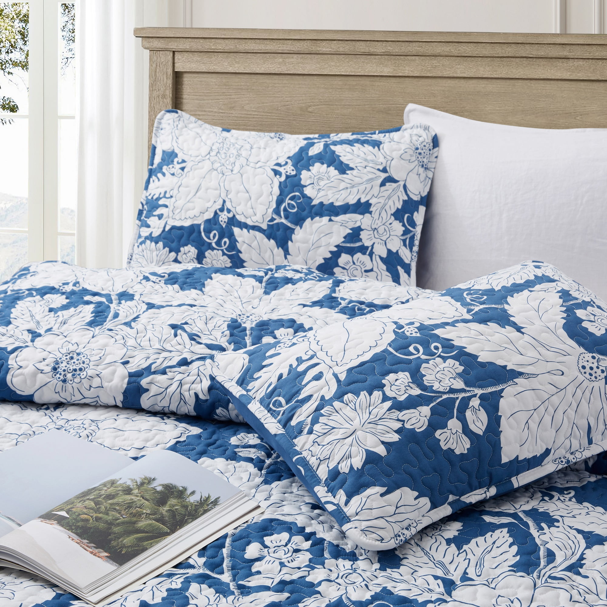 Quilt Queen Size Bedding Set - Rustic Floral Quilt Lightweight Reversible Dyed Oversized Bed Spread Coverlet with 2 Pillowsham for Home All Season Tropical Luxury Royal (Queen, Blue)