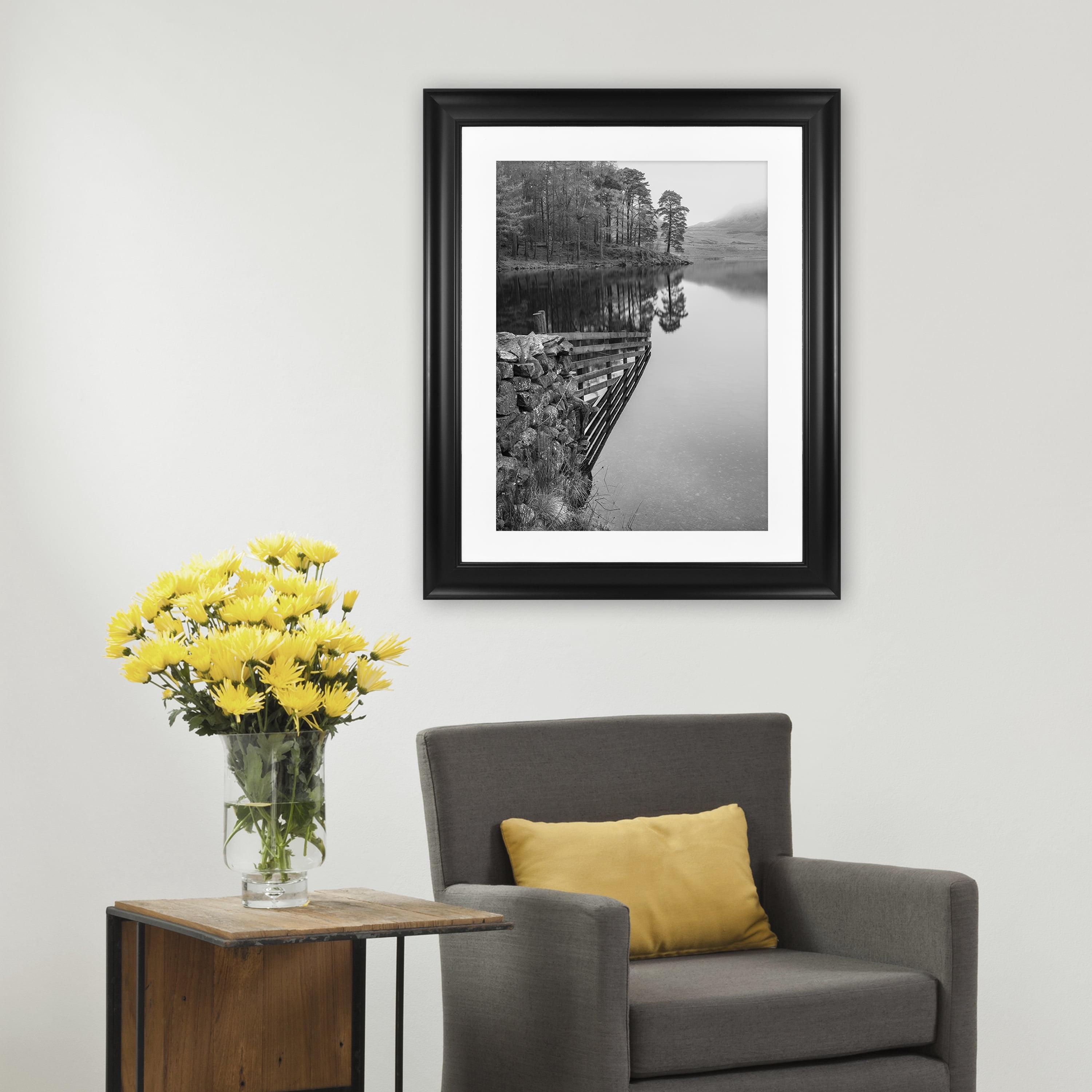 Mainstays 2.5" Wide 22x28 Matted to 18x24 Poster and Picture Frame, Black