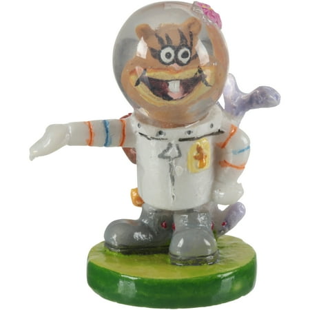 UPC: 0030172040528 | Penn-Plax SpongeBob SquarePants Aquarium Ornament – Sandy – Mini