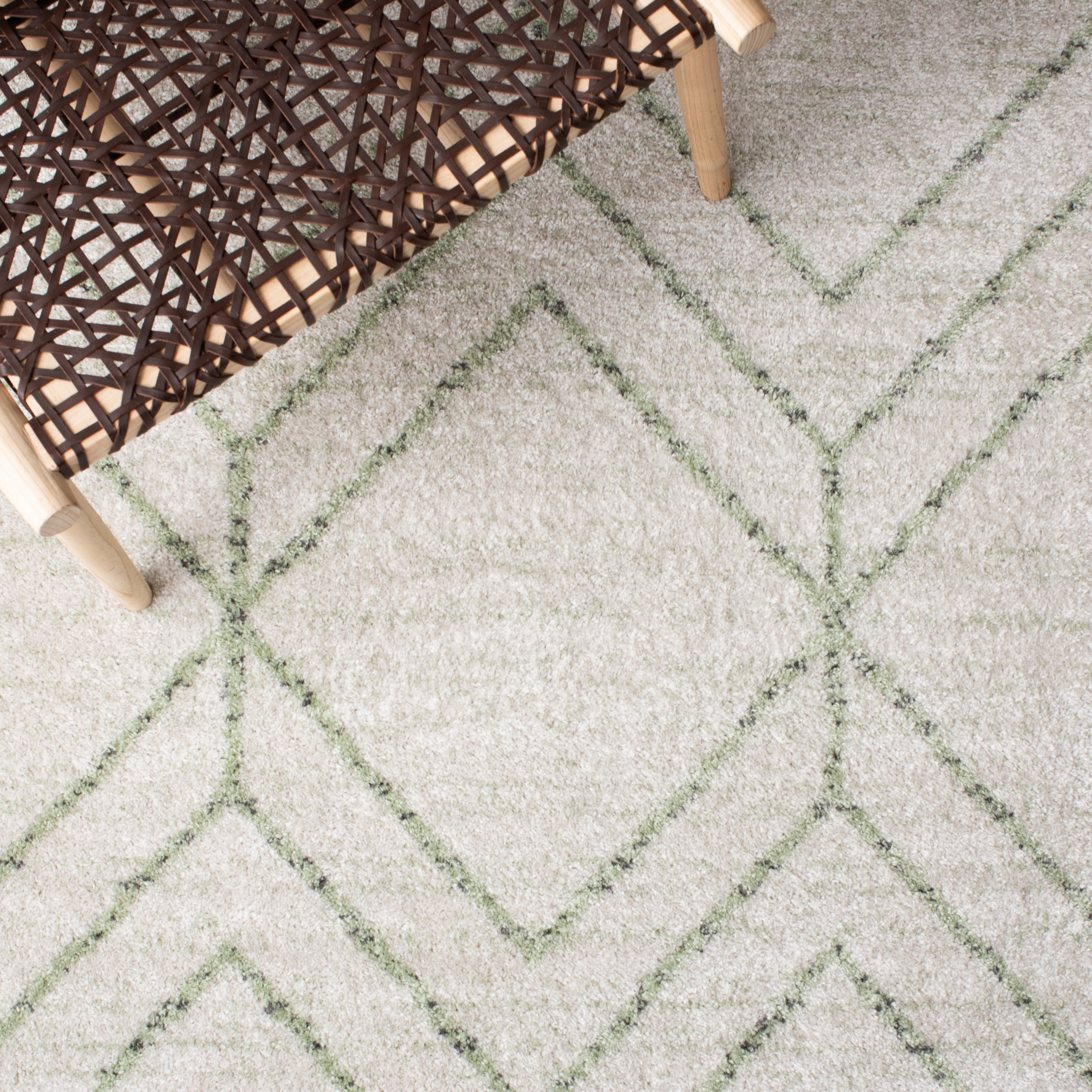 SAFAVIEH Adirondack Caitriona Geometric Squares Area Rug, Ivory/Sage, 4' x 6'