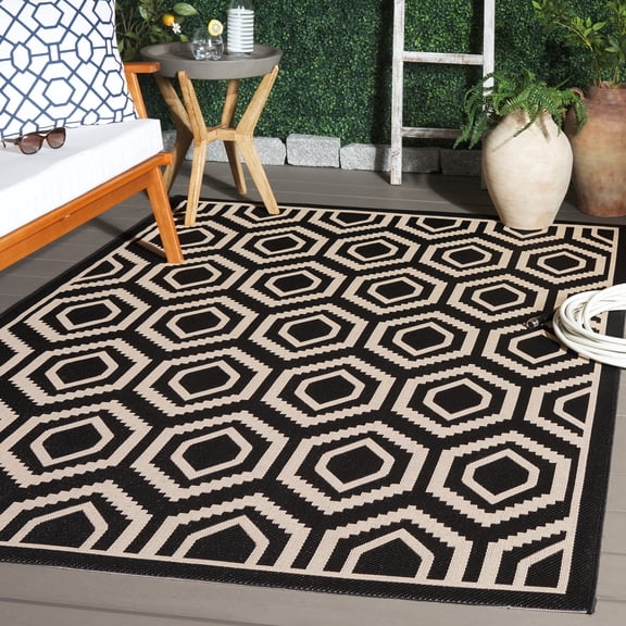 Safavieh Courtyard Amelia Geometric Indoor/Outdoor Area Rug, Black/Beige, 7'10" x 7'10" Square