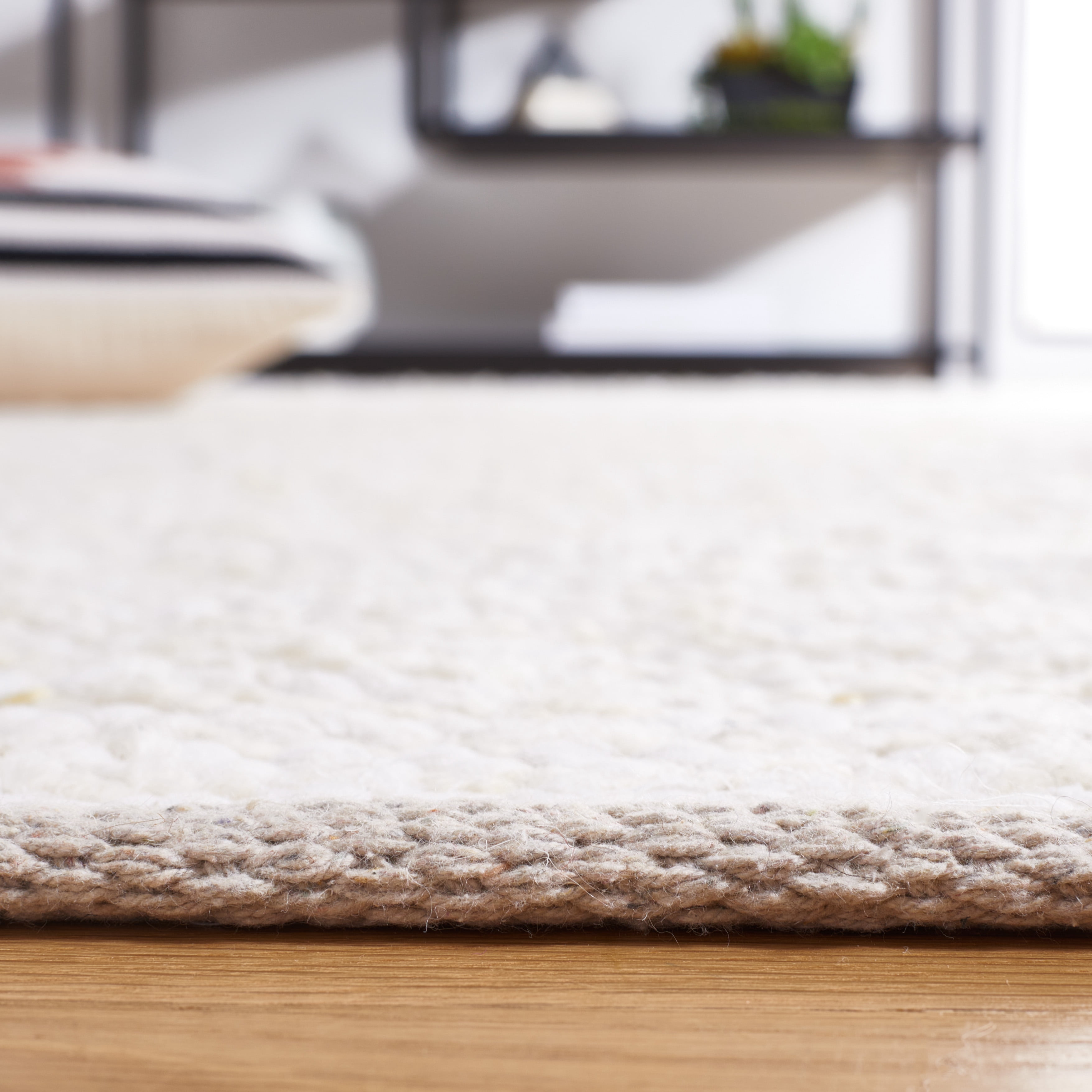 SAFAVIEH Natura Stephen Distressed Area Rug, Ivory/Beige, 8' x 10'