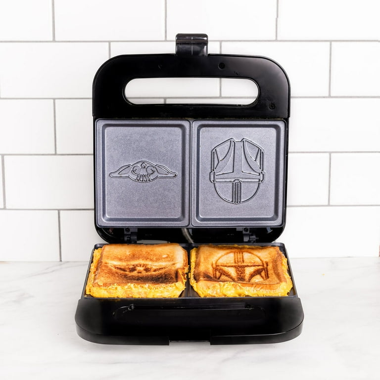 Uncanny Brands Star Wars Grilled Cheese Maker 